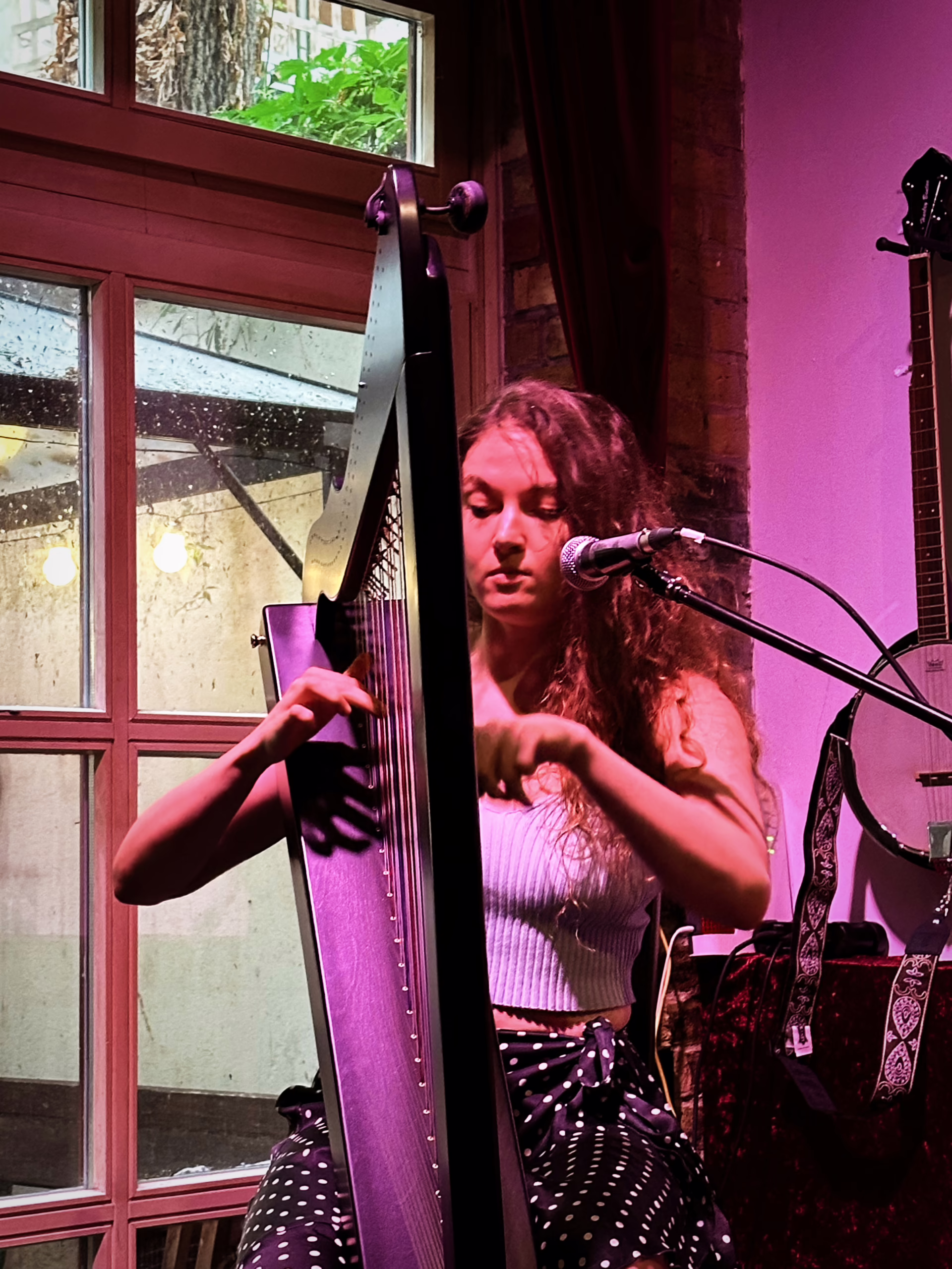 YENI EP RELEASE SHOW_Mia Ramer solo